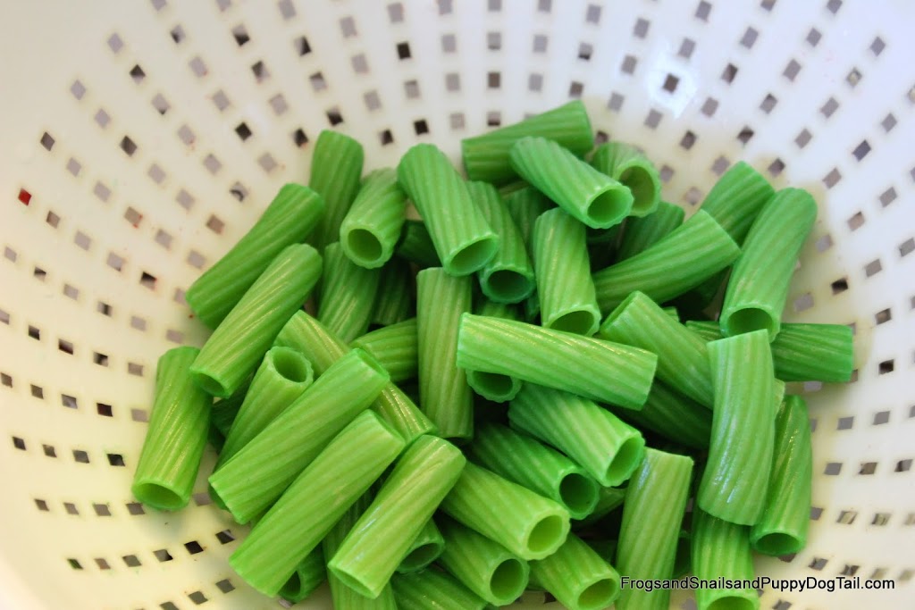 How to Dye Dry Pasta