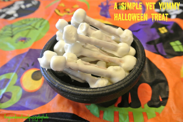 Fun "candy bone" snack for kids